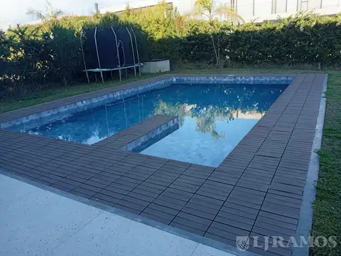 Casa 4 ambientes con 3 baños