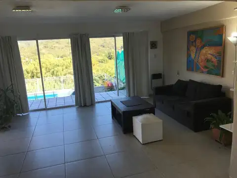 Casa en Venta en Potrero de los Funes, USD 195.000