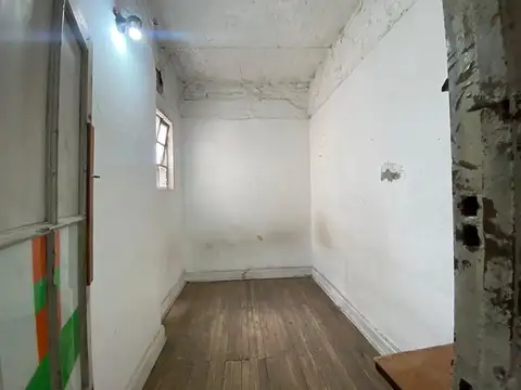 Depto Tipo Casa en Venta en Balvanera, USD 120.000