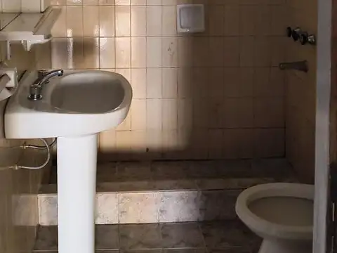 Depto Tipo Casa 4 ambientes con 1 baño