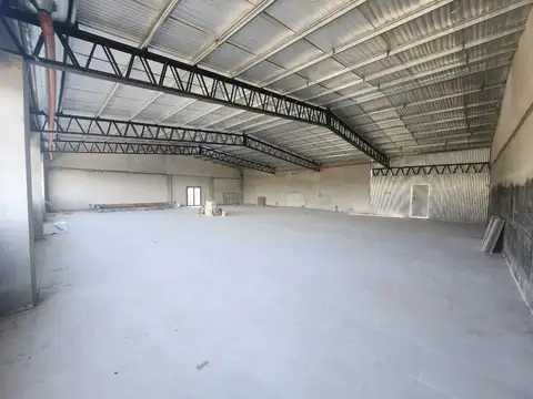 AMPLIO LOCAL IDEAL PARA OFICINAS,GIMNASIO,DEPOSITO