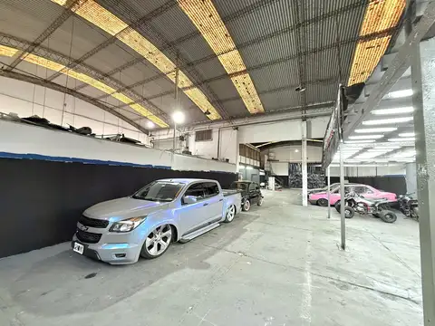 Galpon en Venta 47  mts Fondo