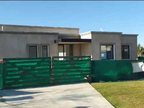 Hermosa Casa en San Matías – ¡Listo para Mudarse!