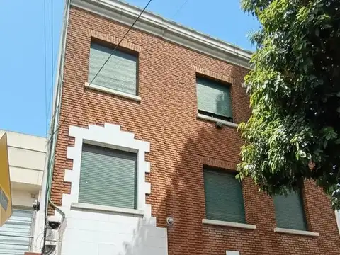 Asuncion 3400, Piso 1