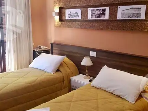 Hotel en Venta 24 años