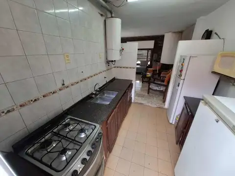 VENTA CASA 4 AMB LOS POLVORINES MAS LOCAL Y DEPTO