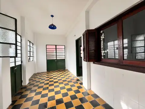 Venta casa 3 amb con Jardín Lomas de Zamora Este