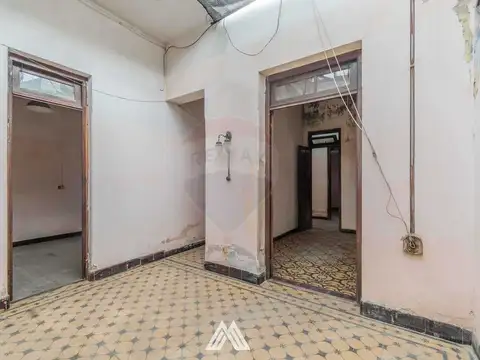 Venta terreno en esquina pleno centro de Pando