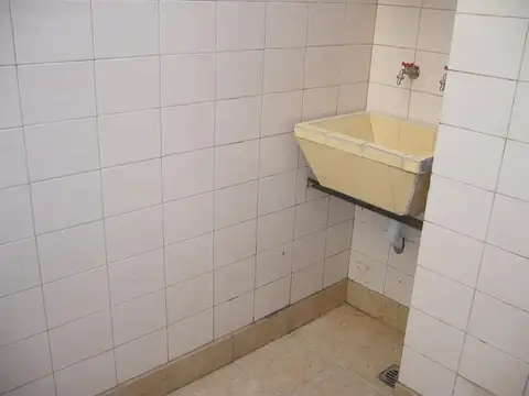 Depto Tipo Casa en Alquiler al Noreste