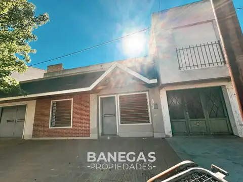 DIAG 76 al 958   entre 48 y 49- HERMOSA CASA 2 DORMITORIO -MUY FUNCIONAL-NUEVA EN SISTEMA