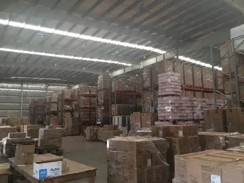 Galpon en Alquiler en Garin-El Triangulo, USD 17.000