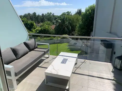 Venta departamento Punta Chica 2 ambientes con pileta y cochera