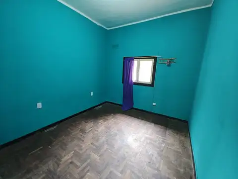 Casa en Alquiler con 2 cocheras