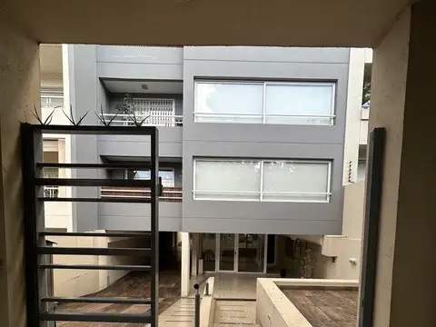 Virrey Arredondo 2300, Piso 1