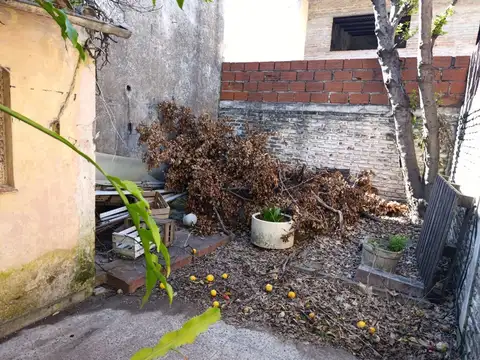 Depto Tipo Casa en Venta 50 años