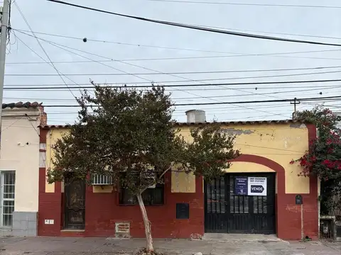 Casa a refaccionar en Santa Fe al 500