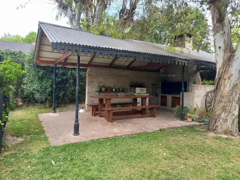 Casa  a la venta  -Barrio cerrado  Praderas de San Ignacio- Muñiz