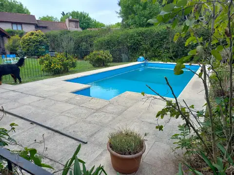 Casa 5 ambientes con 3 baños