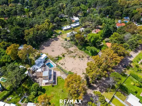 Calle La Argentina 200