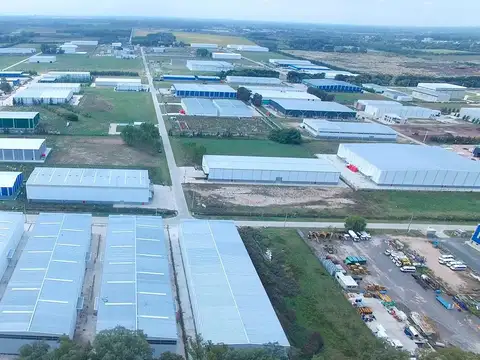 Galpon en Venta 80  mts Frente