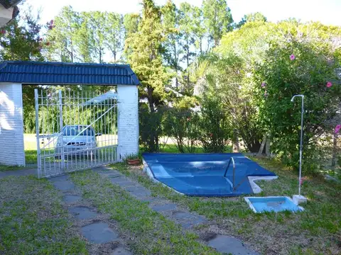 Casa en Venta con 2 cocheras