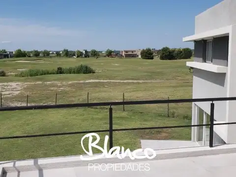 Casa en Venta en El Canton, USD 340.000