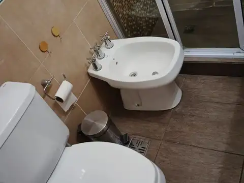 Depto Tipo Casa 2 ambientes con 1 baño