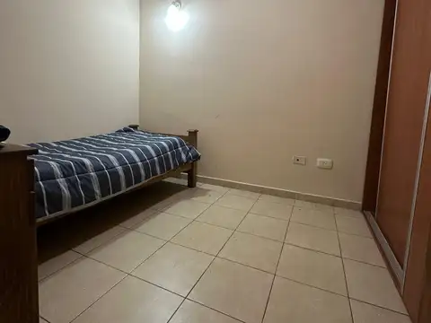 Departamento 6 ambientes con 2 baños