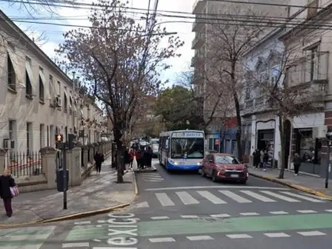 General Urquiza e/ Agrelo y México