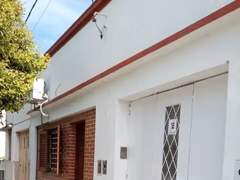 Depto Tipo Casa en Venta en Parque Saavedra, USD 105.000