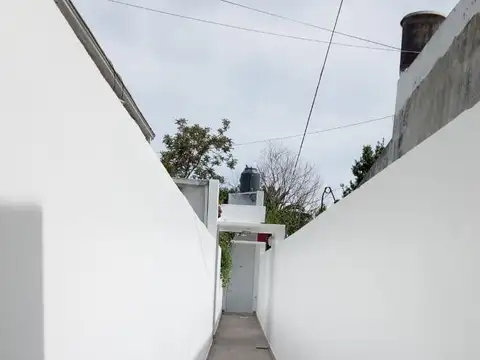 Depto Tipo Casa en Venta 50 años