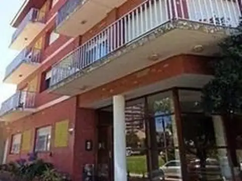 Hermoso Depto Frente Al Parque Patricios De La Ciudad