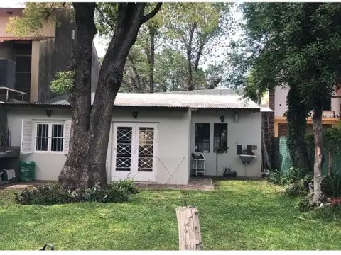 Casa en Alquiler en Alberdi, $ 900.000