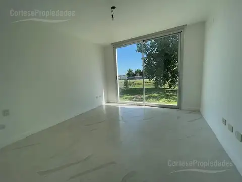 Casa en venta en barrio El Canton Puerto Escobar