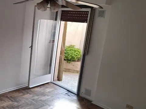 Venta monoambiente Villa Pueyrredon con Patio