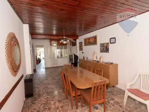 Depto Tipo Casa en Venta de 5 ambientes