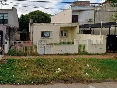 Casa en venta en Castelar Norte