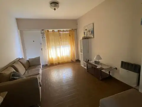 Depto Tipo Casa 4 ambientes con 1 baño