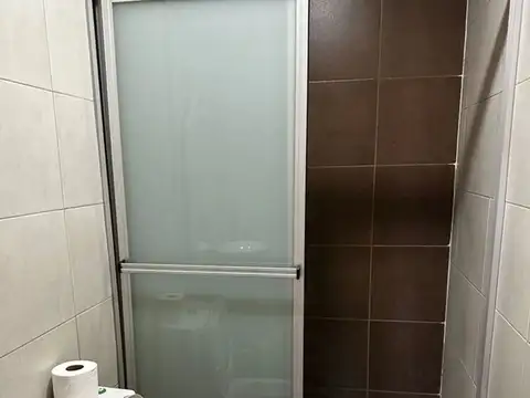 CASA EN VENTA EN VILLA NUEVA, 6 DORMITORIOS,3 BAÑO