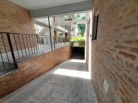 Cochera en Alquiler Cubierta