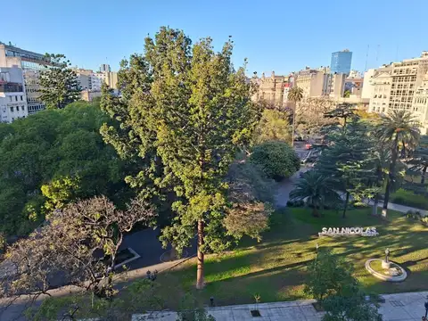 Oficina en Alquiler con 1 cochera