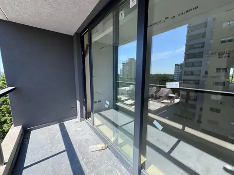 Monoambiente aa esstrenar al frente c/ balcón R. de Escalada