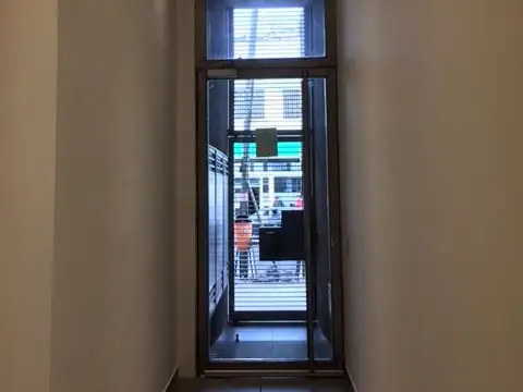 Pte. Peron 2700, Piso 4