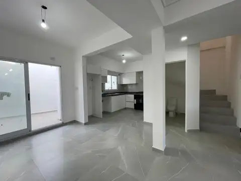 Casa en Venta en Olivos, USD 230.000