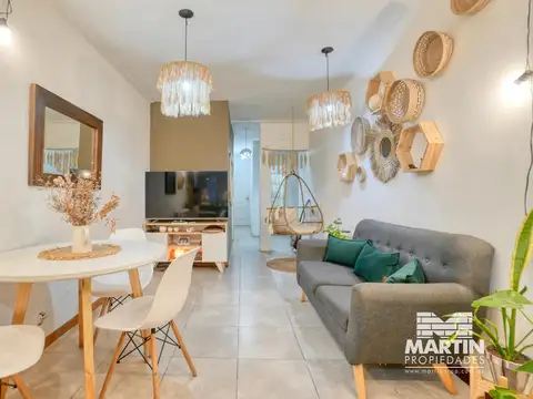 Casa Dúplex en venta Martinez 5 ambientes, escritorio. ideal estudio, consultorio o vivienda.