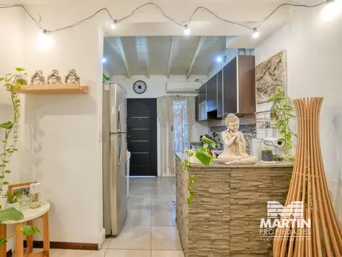 Casa Dúplex en venta Martinez 5 ambientes, escritorio. ideal estudio, consultorio o vivienda.