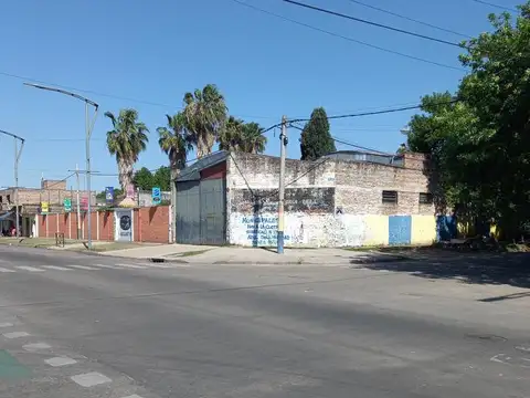 Venta - Galpón - Barrio  Echesortu