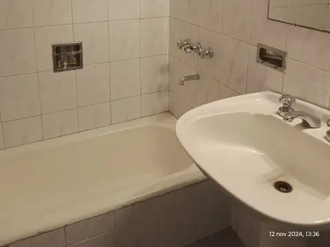 Casa Multifamiliar con Jardín y Quincho