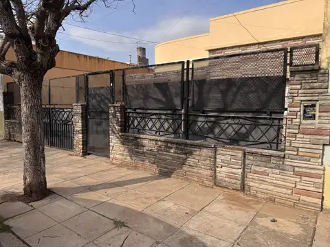 VENTA CASA MULTIFAMILIAR 4 AMBIENTES VILLA LUGANO