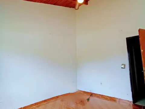 SE VENDE CASA, CALLE 94 Y 5 VILLA ELVIRA, LA PLATA